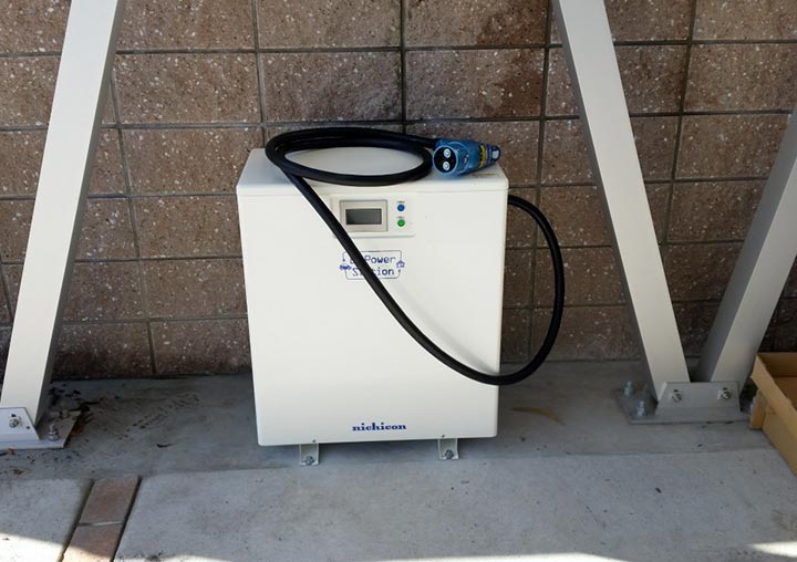 福岡県宮若市F様邸蓄電池・EV用充電器設置